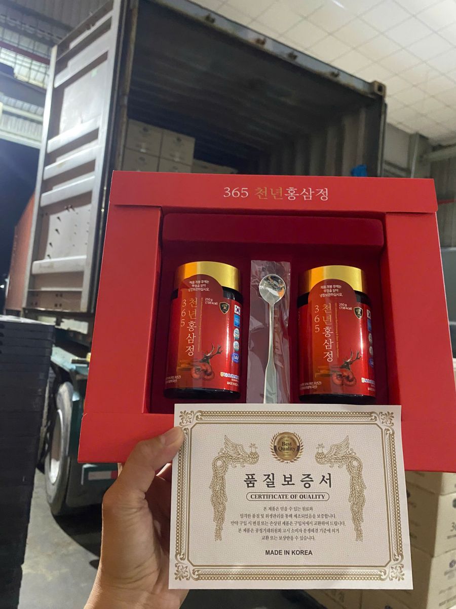 Cao Hồng Sâm Nhung Hươu Linh Chi Hàn Quốc hộp 2 lọ x 250g